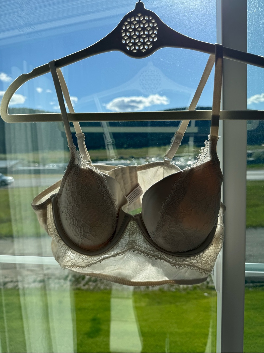 Auden Lace Underwire Bra in Ivory Cream
